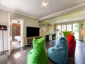 House | Games room