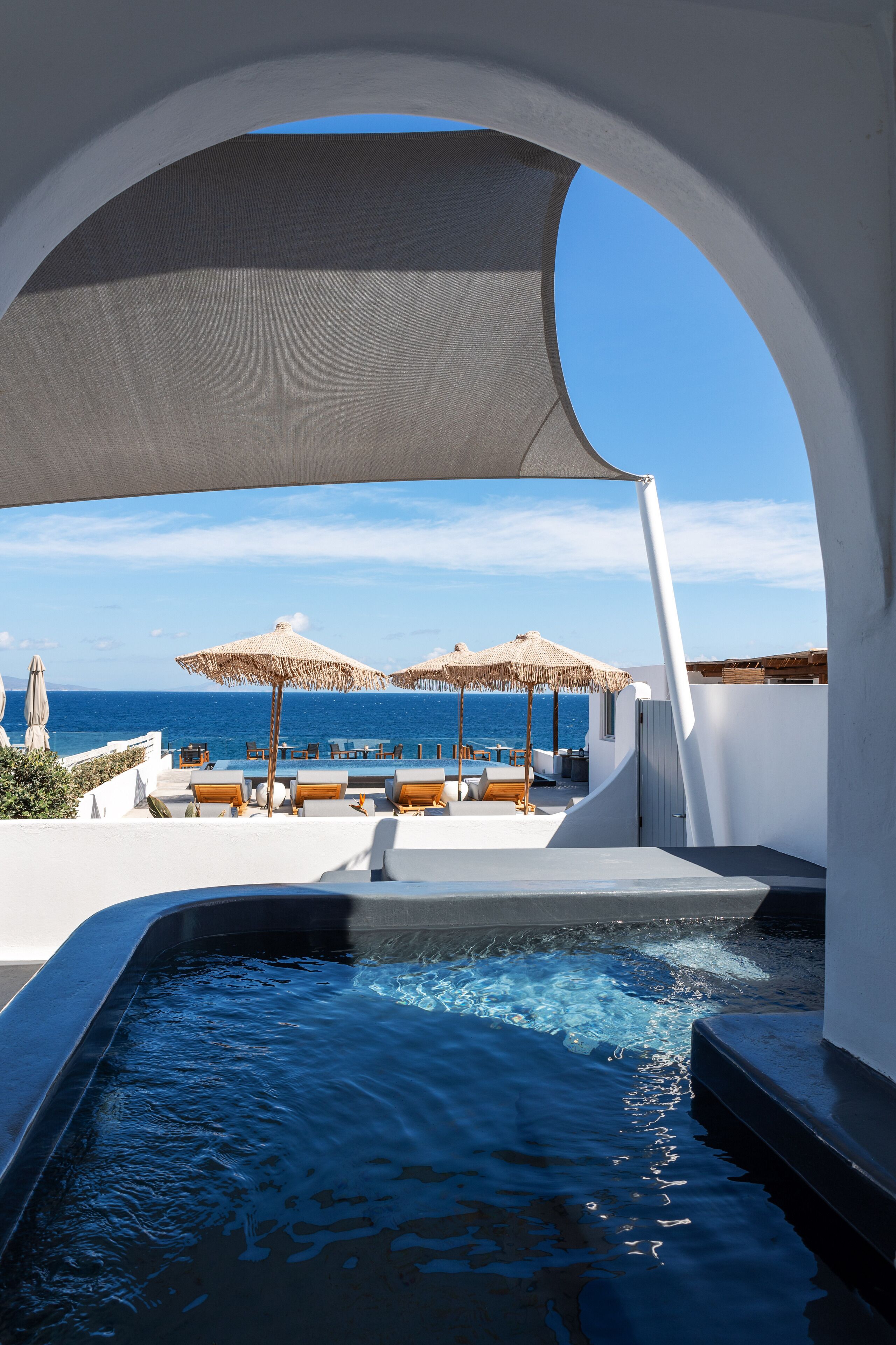 Deluxe Suite with Sea View and Jetted tub | Terraza o patio