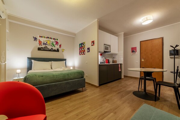1 bedroom, iron/ironing board, WiFi