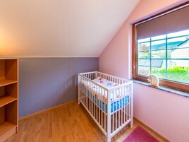 House | 2 bedrooms, individually furnished