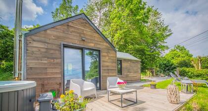 Holiday Home in Ferrieres With Garden