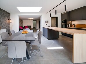 House | Dining
