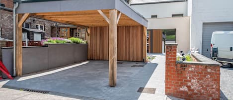 House | Property grounds