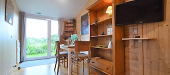 Pleasant Chalet in Anhee in a Charming Area