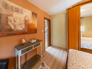 House | 4 bedrooms, individually furnished - Holiday Home in Marche-en-famenne With Garden (Marche-en-Famenne)