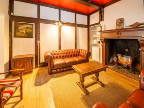 House | Living room