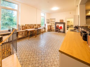 Private kitchen - Holiday Home in Falaen by Chateau Montaigle (Onhaye)