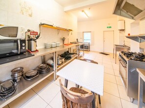 單棟房屋 | 私人廚房 | 高腳椅