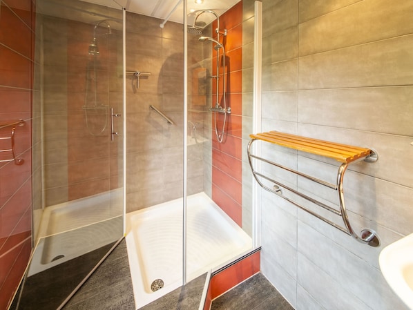 House | Bathroom