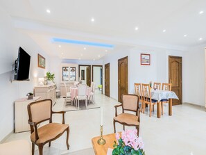 Dining - Cozy Chalet With Garden (Beauraing)