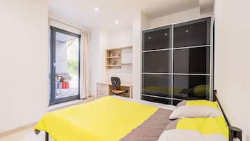 2 bedrooms, bed sheets