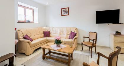 Cozy Chalet With Garden