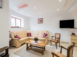 Cottage | Living room