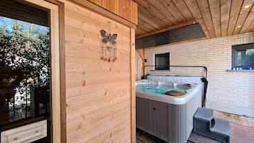House | Terrace/patio