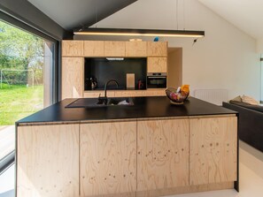 House | Private kitchen | Stovetop - Charming Home With Sauna (Paliseul)