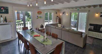 Stylish Chalet With Room