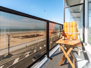 Apartment | View from property - Studio in Ostend With Stunning Sea Views (Ostend)
