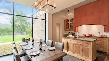 House | Dining