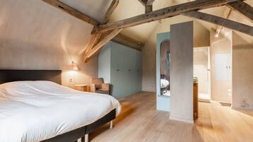 House | 4 bedrooms, individually furnished, bed sheets