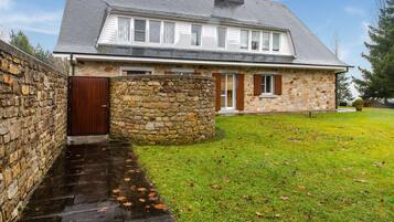 House | Exterior