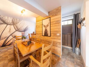 Dining - Farmhouse Kalys in Vielsalm With 180° View of the Forest (Vielsalm)