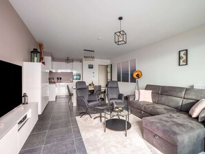 Apartment | Living area - Cosy Apartment in Oostende With Private Terrace (Ostend)