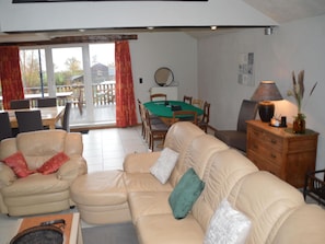 House | Living area - Verviers Villa With Sauna (Verviers)
