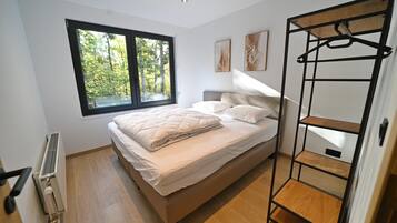 3 bedrooms, individually furnished