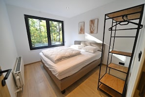 Chalet | 3 kamar tidur dan dilengkapi dengan perabotan berbeda-beda