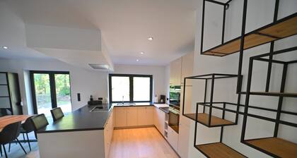 Chalet Ideally Located on the Edge of Forest