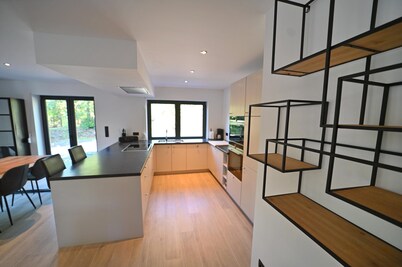 Chalet Near Durbuy With Forest & Hot Tub