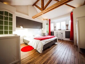 Huis | 5 slaapkamers, individueel gemeubileerd, beddengoed