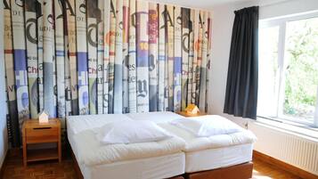 3 bedrooms, individually furnished