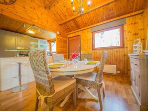 Chalet | Dining - Nature Chalet in Somme-leuze (Somme-Leuze)