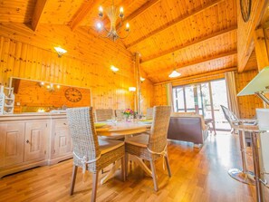 Chalet | Dining - Nature Chalet in Somme-leuze (Somme-Leuze)
