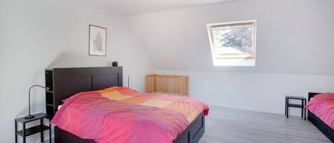 Ferienhaus | 3 Schlafzimmer, individuell eingerichtet, BettwÀsche