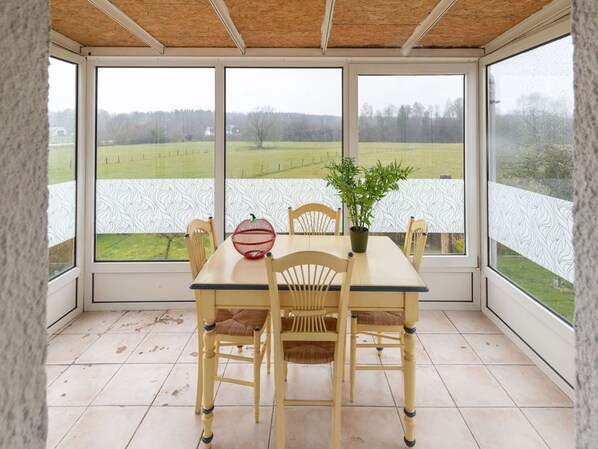 House | Dining - Sweet Home in Chiny With Garden (Chiny)