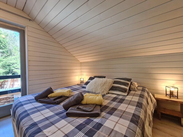 House | 2 bedrooms, individually furnished - Chalet Near Durbuy With Garden & BBQ (Durbuy)