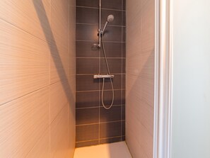 Bathroom - Elegant Home in Bievre With Garden (Bievre)