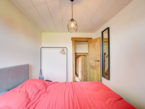 House | 6 bedrooms, individually furnished, bed sheets - Beautiful Holiday Home in Merksplas With Garden (Merksplas)