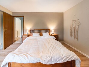 Ferienhaus | 4 Schlafzimmer, individuell eingerichtet