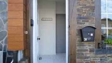 House | Bahagian luar