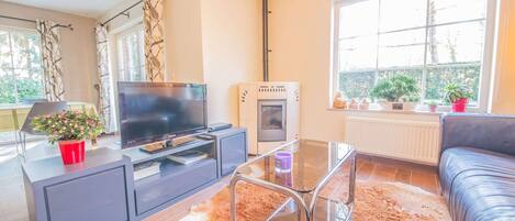 House | Private kitchen | High chair