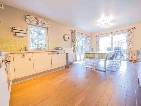 Ferienhaus | Eigene Küche | Hochstuhl