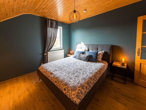 House | 5 bedrooms, iron/ironing board, bed sheets - Holiday Home in Lierneux With Bubble Bath (Lierneux)