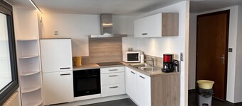 Panoramic view, large balcony, full sun, bright and functional, parking.