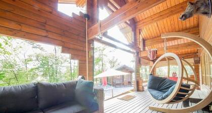 Charming Chalet in Durbuy Near Adventure Valley