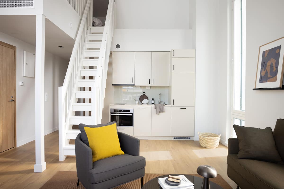 large studio with mezzanine | 1 bedroom, individually decorated, individually furnished, desk