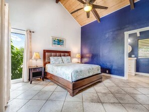 2 bedrooms, iron/ironing board, internet