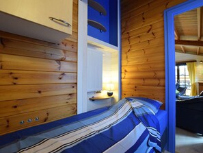 Chalet | 3 bedrooms, individually furnished